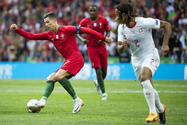 库里31+8华子28分 勇士险胜森林狼回西部第十