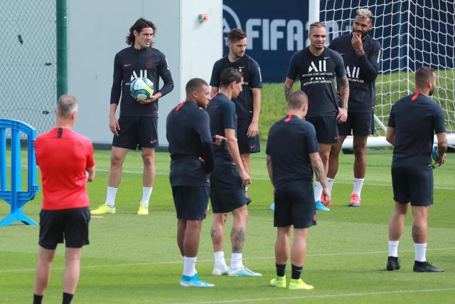 恩比德被驱逐76人险胜马刺 热火胜篮网止3连败