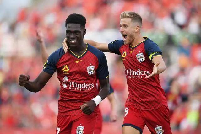 阿尔瓦雷斯：在马竞达到个人巅峰 成为最好的自己